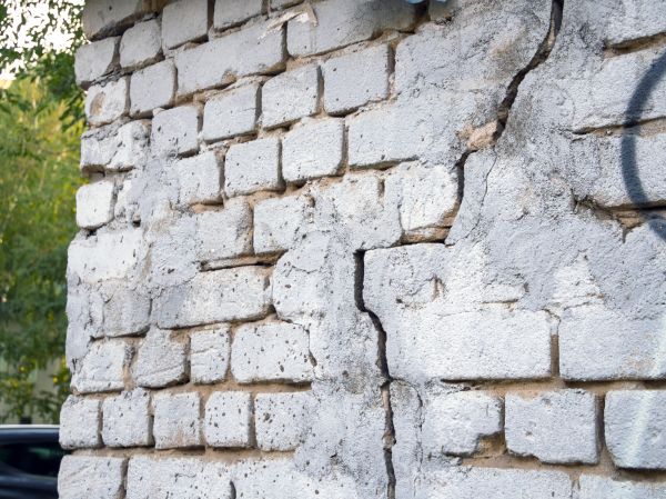 Cracked Brick Wall Repair in Worcester
